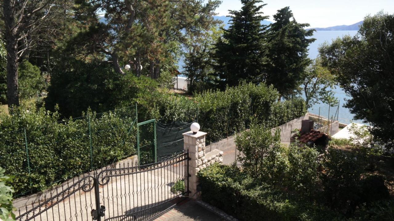 Apartmani Lili Novi Vinodolski Exterior foto