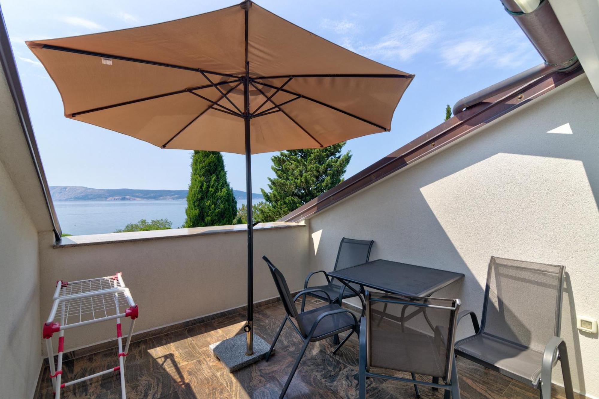 Apartmani Lili Novi Vinodolski Exterior foto